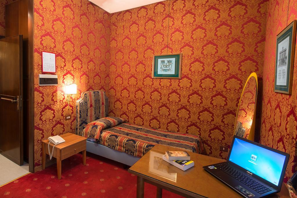 Hotel Ponte Bianco Rom