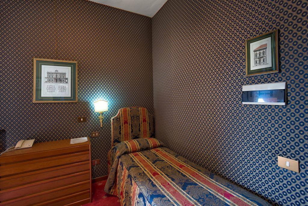 Ponte Bianco Hotel Rom