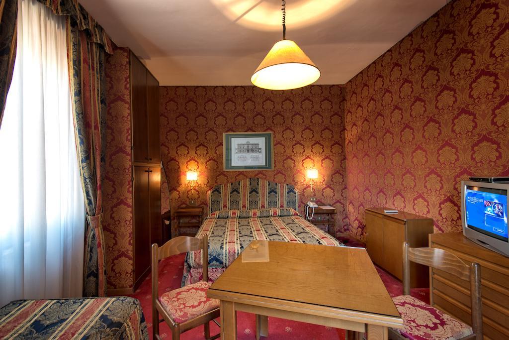Ponte Bianco Hotel Rom